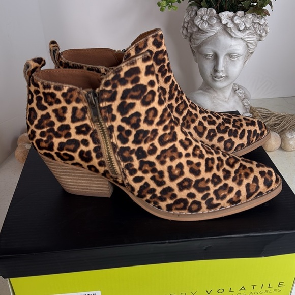 VERY VOLATILE Gracemont Casual Boots Ankle Low Heel- Brown, Tan Leopard, 8 - Picture 12 of 12